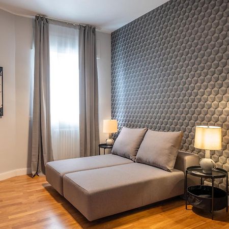 Sweet Life - Luxury Apartment-Suite-Rooms Bari Exterior photo