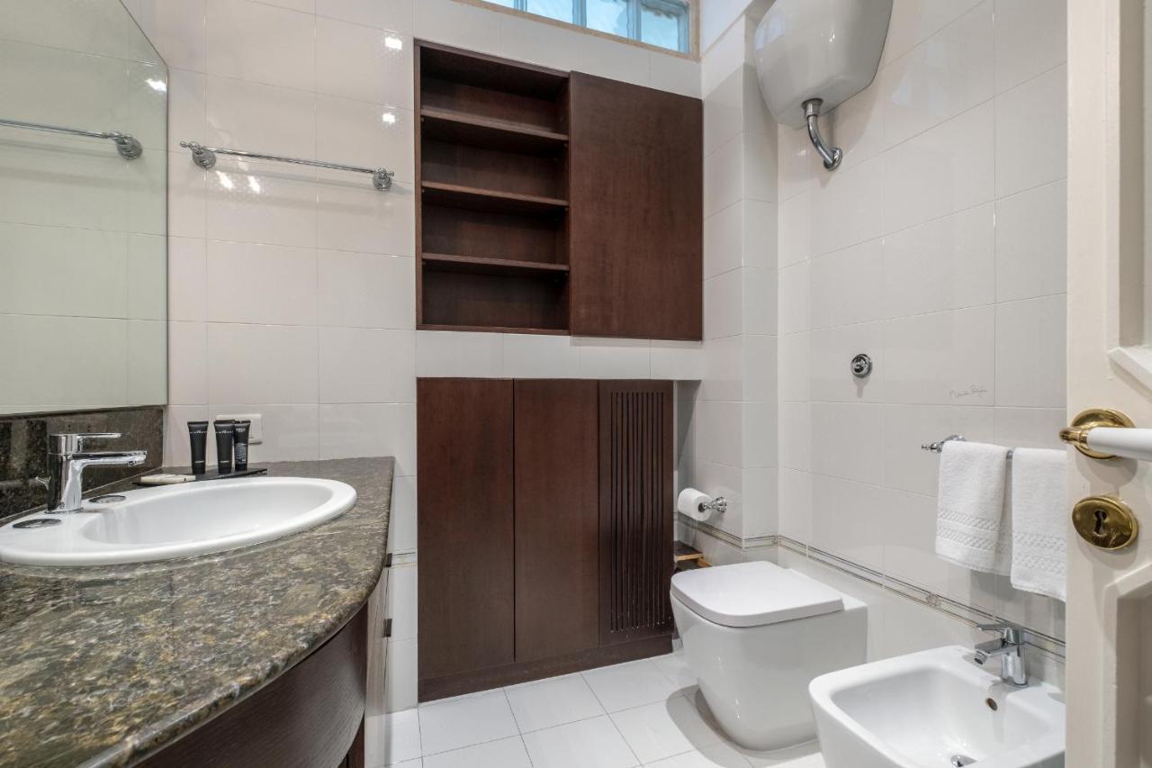 Sweet Life - Luxury Apartment-Suite-Rooms Bari Exterior photo